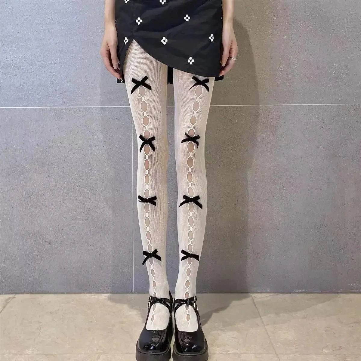 Collants Kawaii à Nœud Papillon - Bas Résille Style Japonais Blanc 1