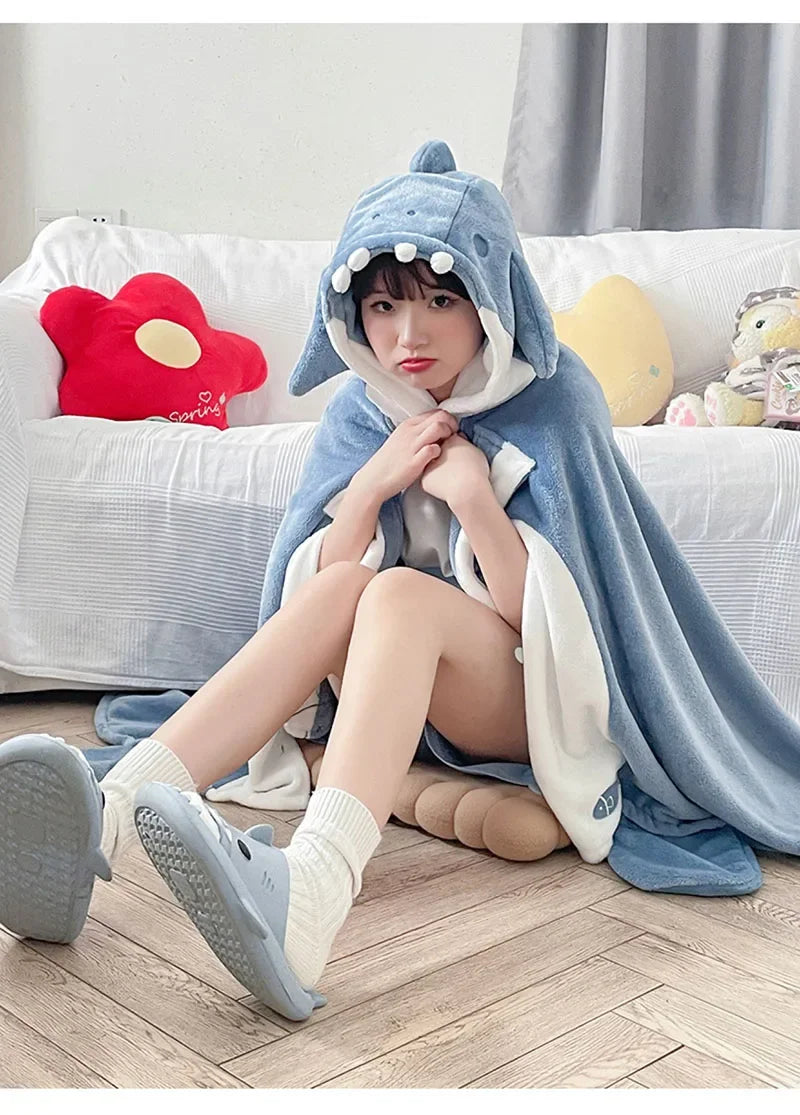 Cape Kawaii Bat en Polaire - Poncho d'Hiver Anime avec Capuche