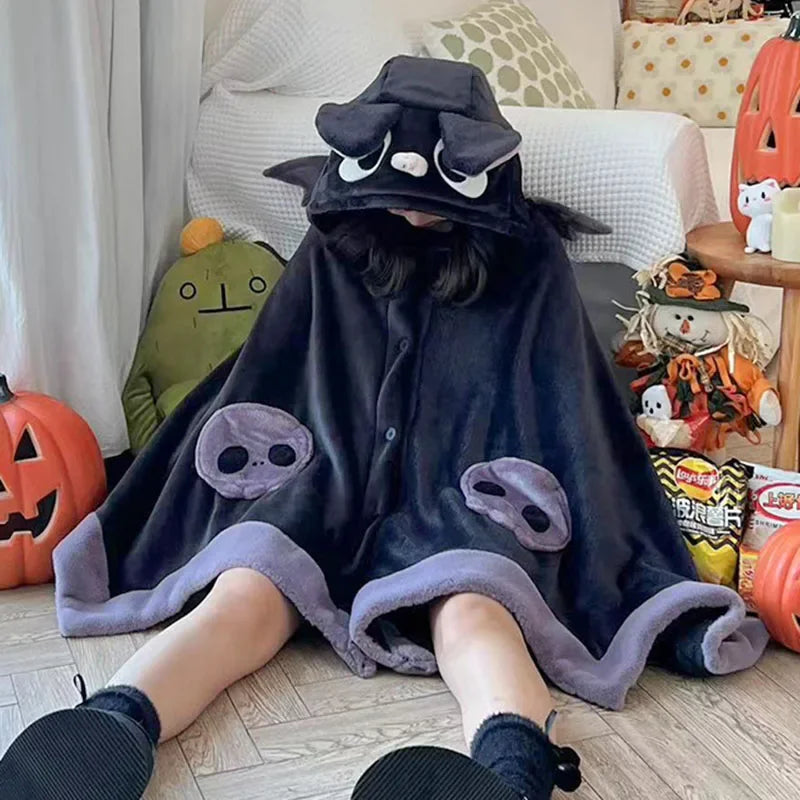 Cape Kawaii Bat en Polaire - Poncho d'Hiver Anime avec Capuche