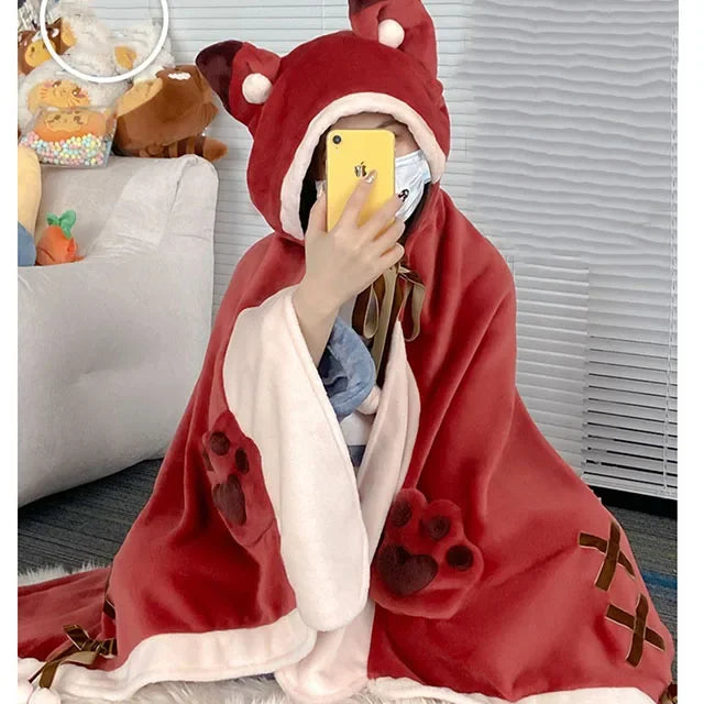 Cape Kawaii Bat en Polaire - Poncho d'Hiver Anime avec Capuche Rouge Unique
